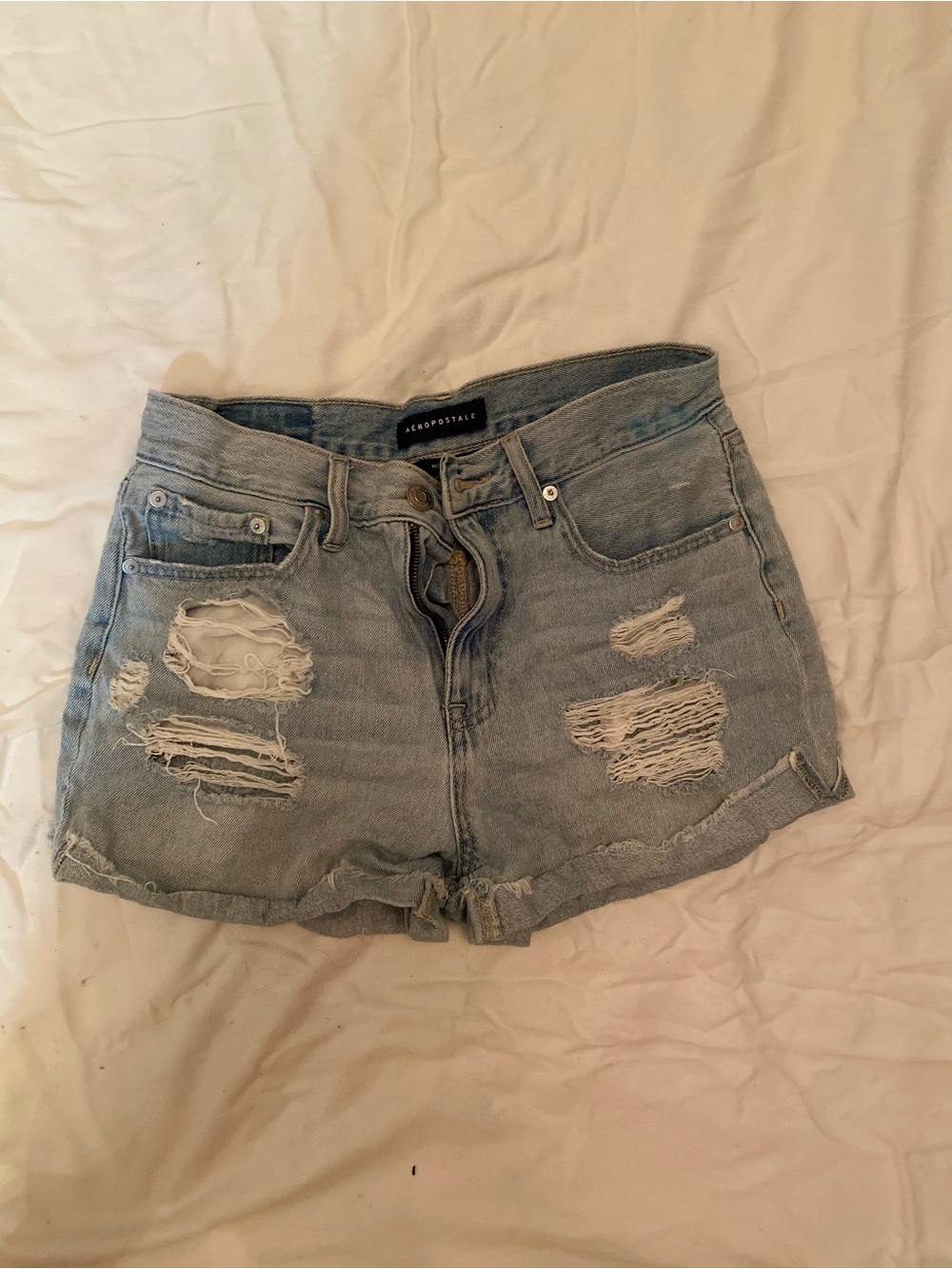 Aeropostale Light Wash mom Jean Distressed Denim Shorts